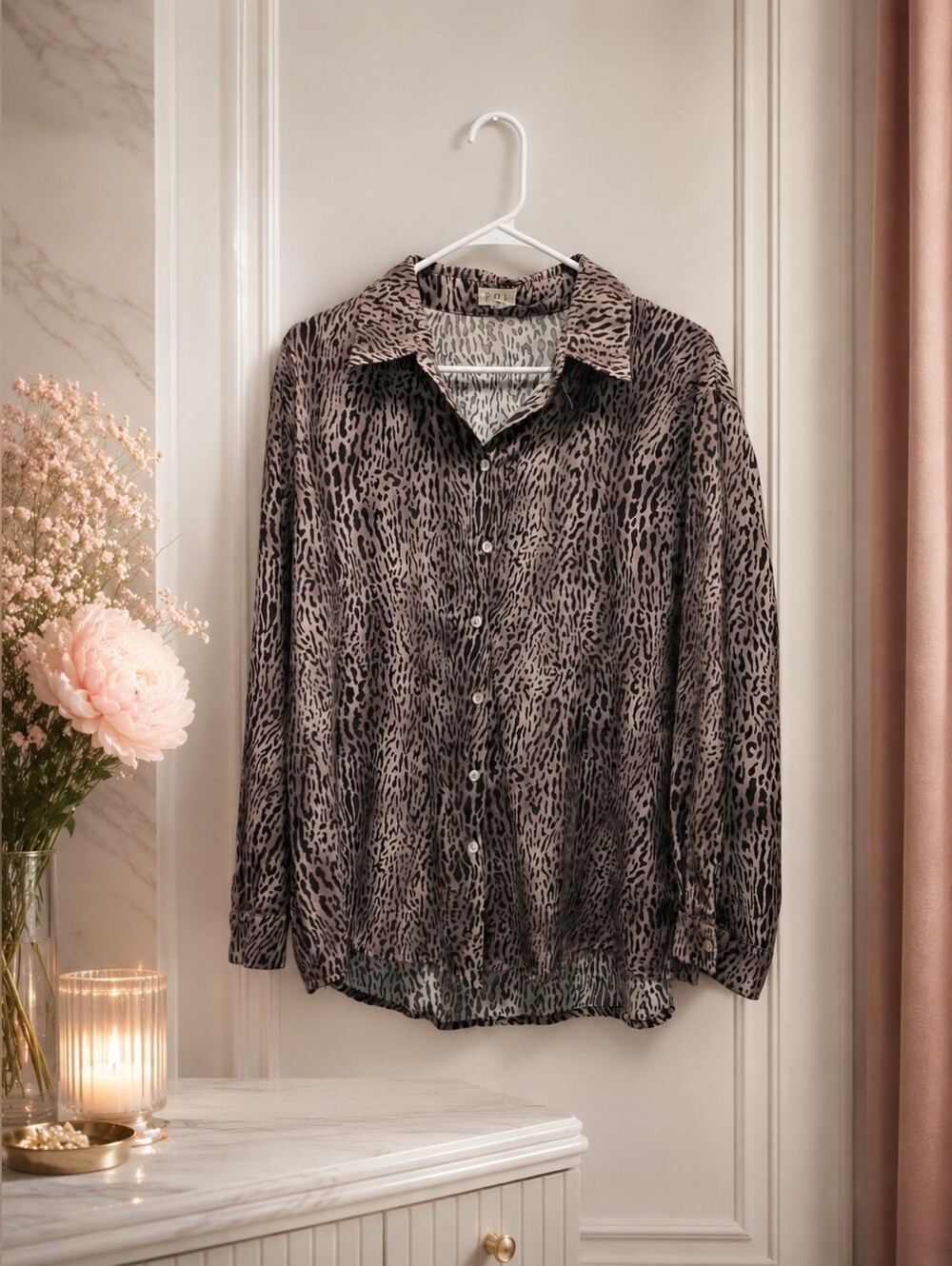 POL Small Gray and Black Animal-Print Blouse Long Sleeve Button Up